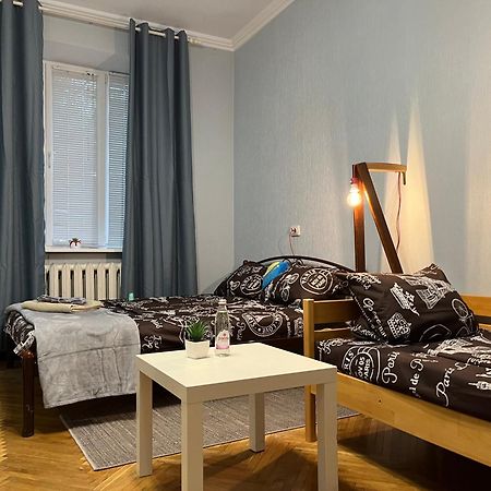 Ararat-Klovskaya Hostel-Apartments Kiev Kyiv Exterior foto