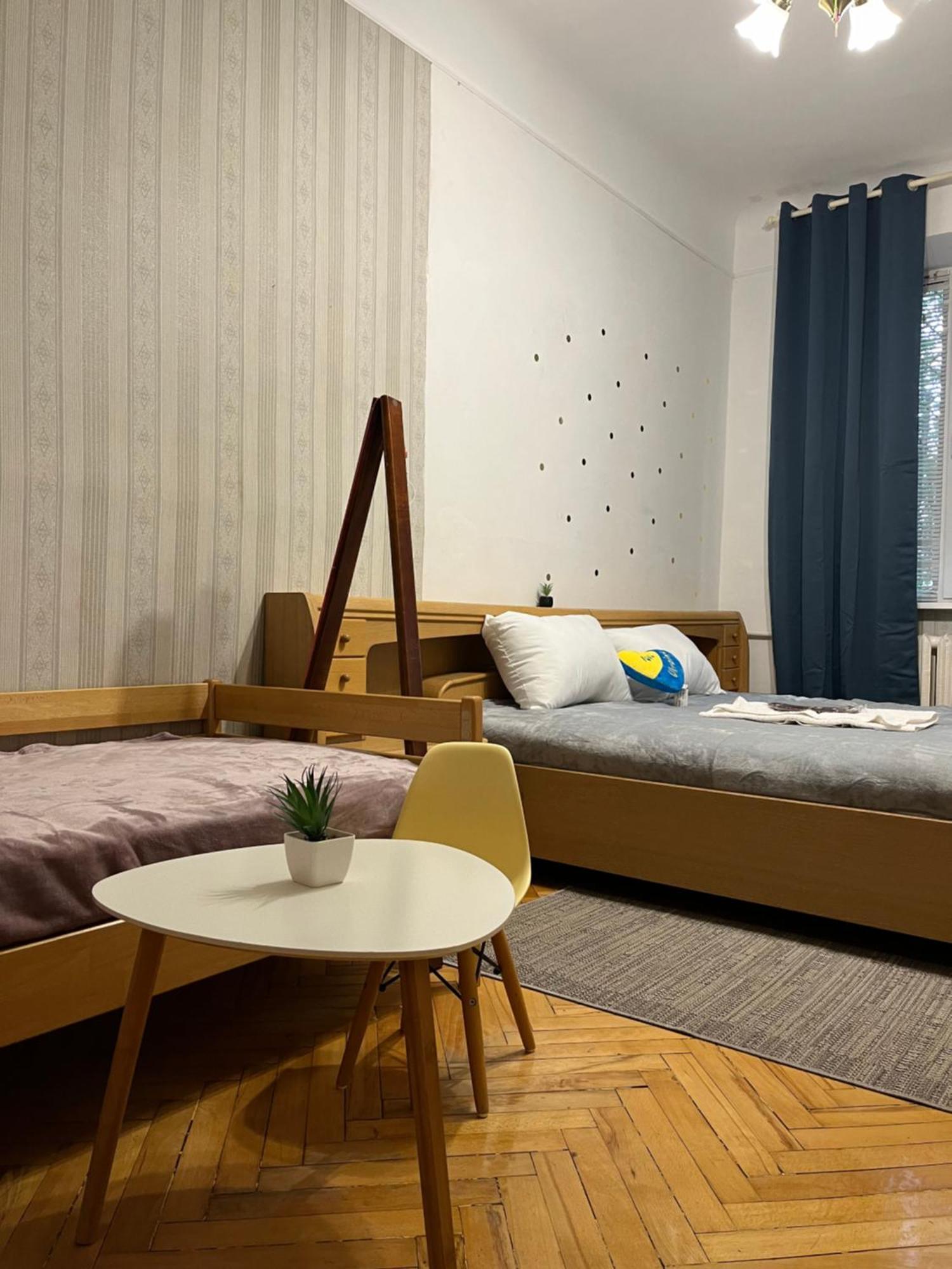 Ararat-Klovskaya Hostel-Apartments Kiev Kyiv Exterior foto