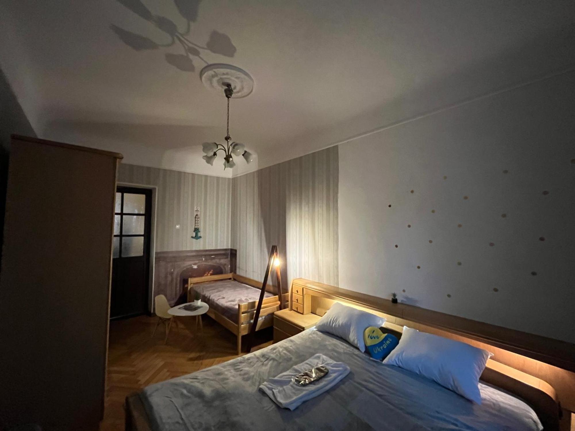 Ararat-Klovskaya Hostel-Apartments Kiev Kyiv Exterior foto